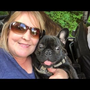 Meet your Posher, Charlotte